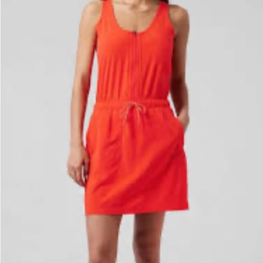 ATHLETA Expedition Dress Flame Orange Shorts Quick Dry Zipper Pockets Dress